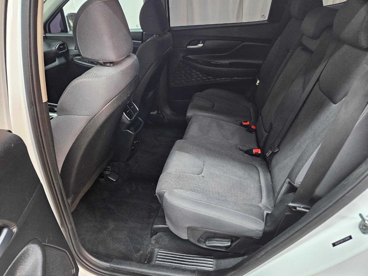 Used 2020 Hyundai Santa Fe SE w/ Cargo Package AWD/4WD image 16