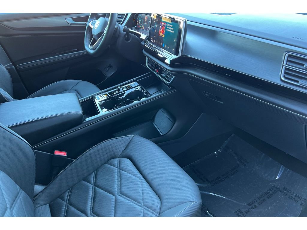 Used 2024 Volkswagen Atlas Cross Sport SE image 18