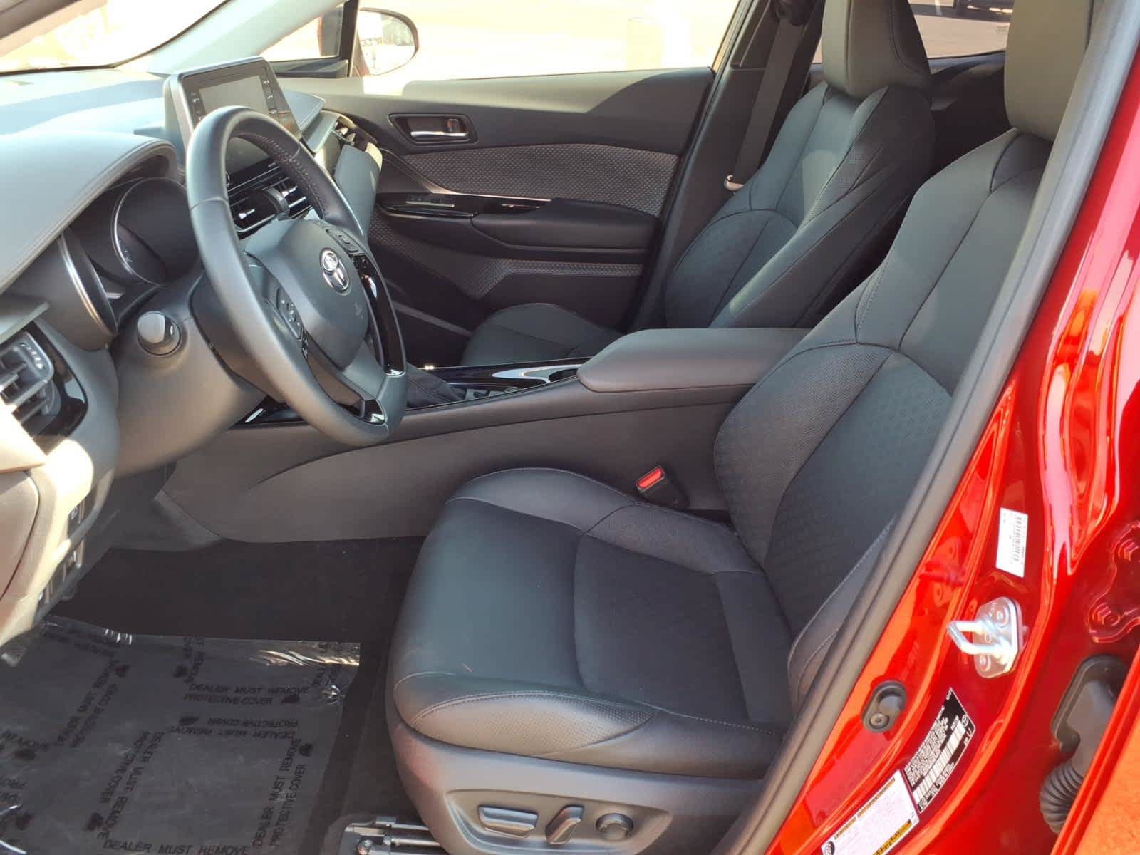 Used 2022 Toyota C-HR Limited FWD image 22