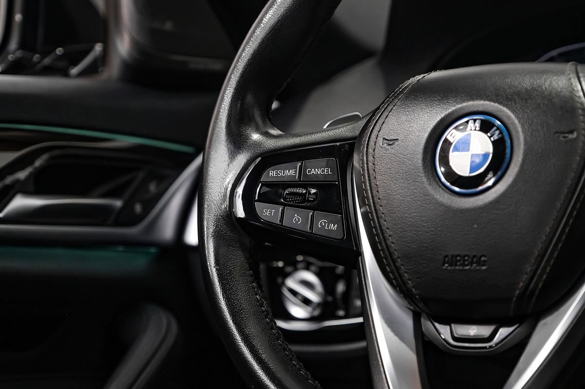 Used 2023 BMW 530e RWD image 20