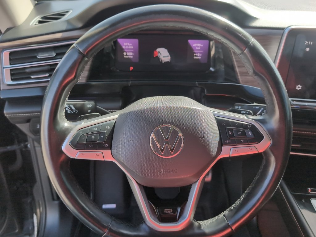 Used 2024 Volkswagen Atlas SEL Premium R-Line image 11