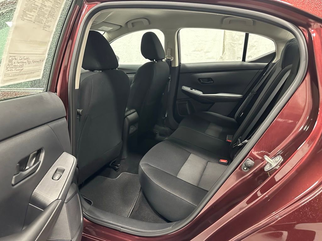 Used 2025 Nissan Sentra SV FWD image 40