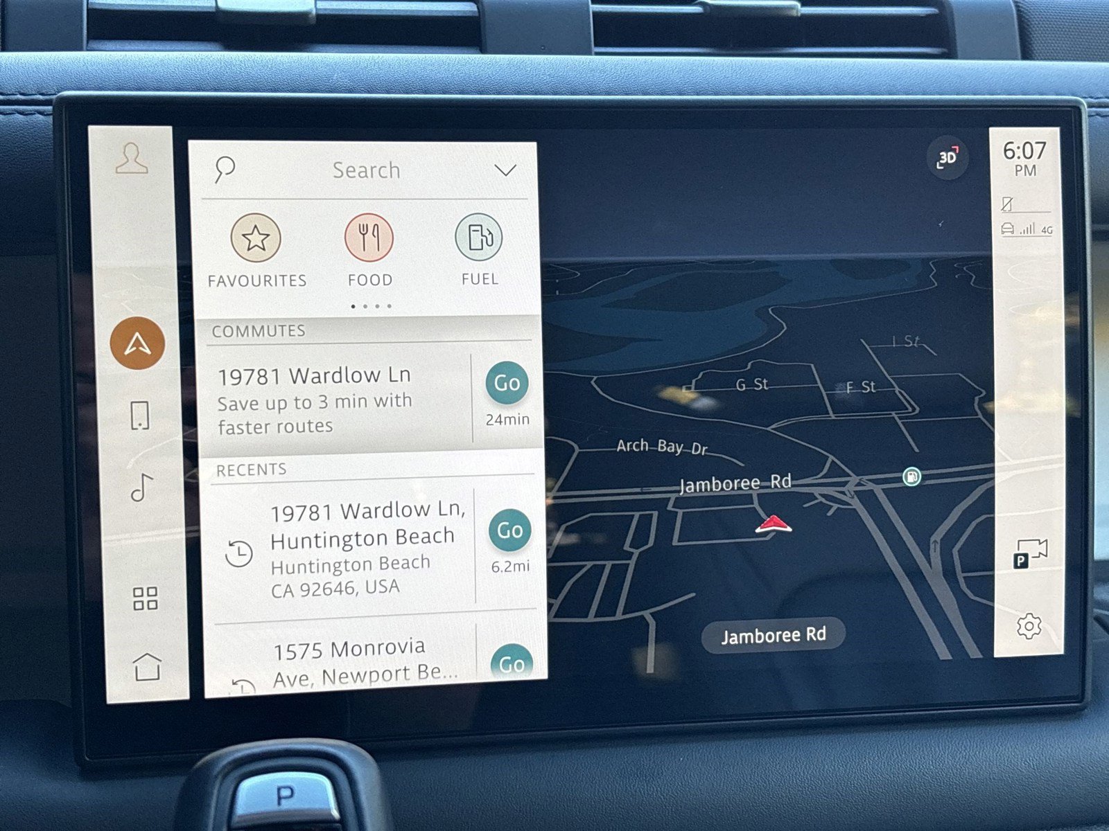 Certified 2025 Land Rover Defender 110 X-Dynamic SE image 24