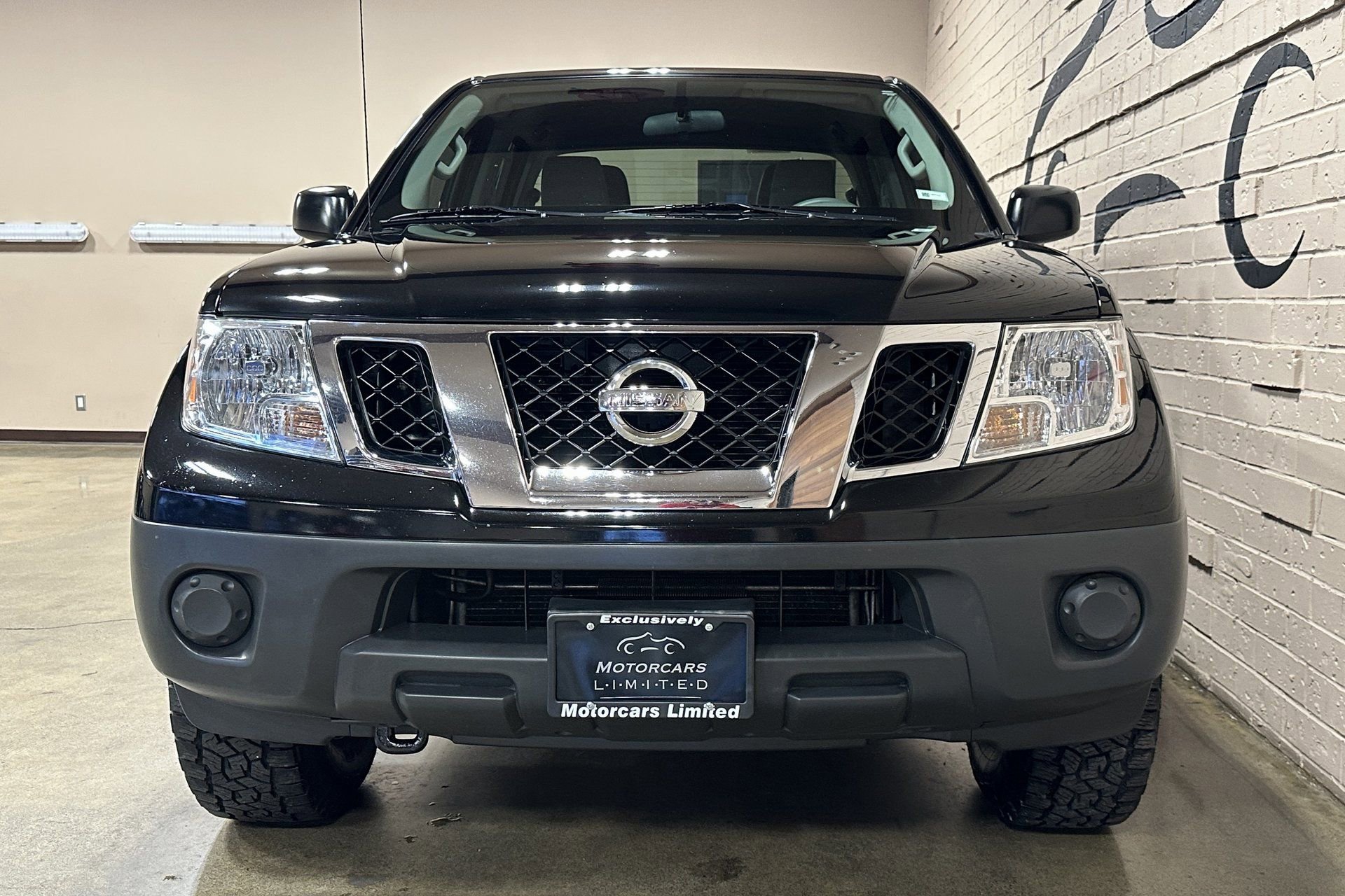 Used 2012 Nissan Frontier S image 12