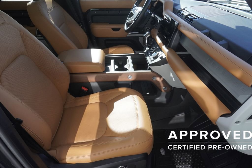 Used 2024 Land Rover Defender 130 S image 23