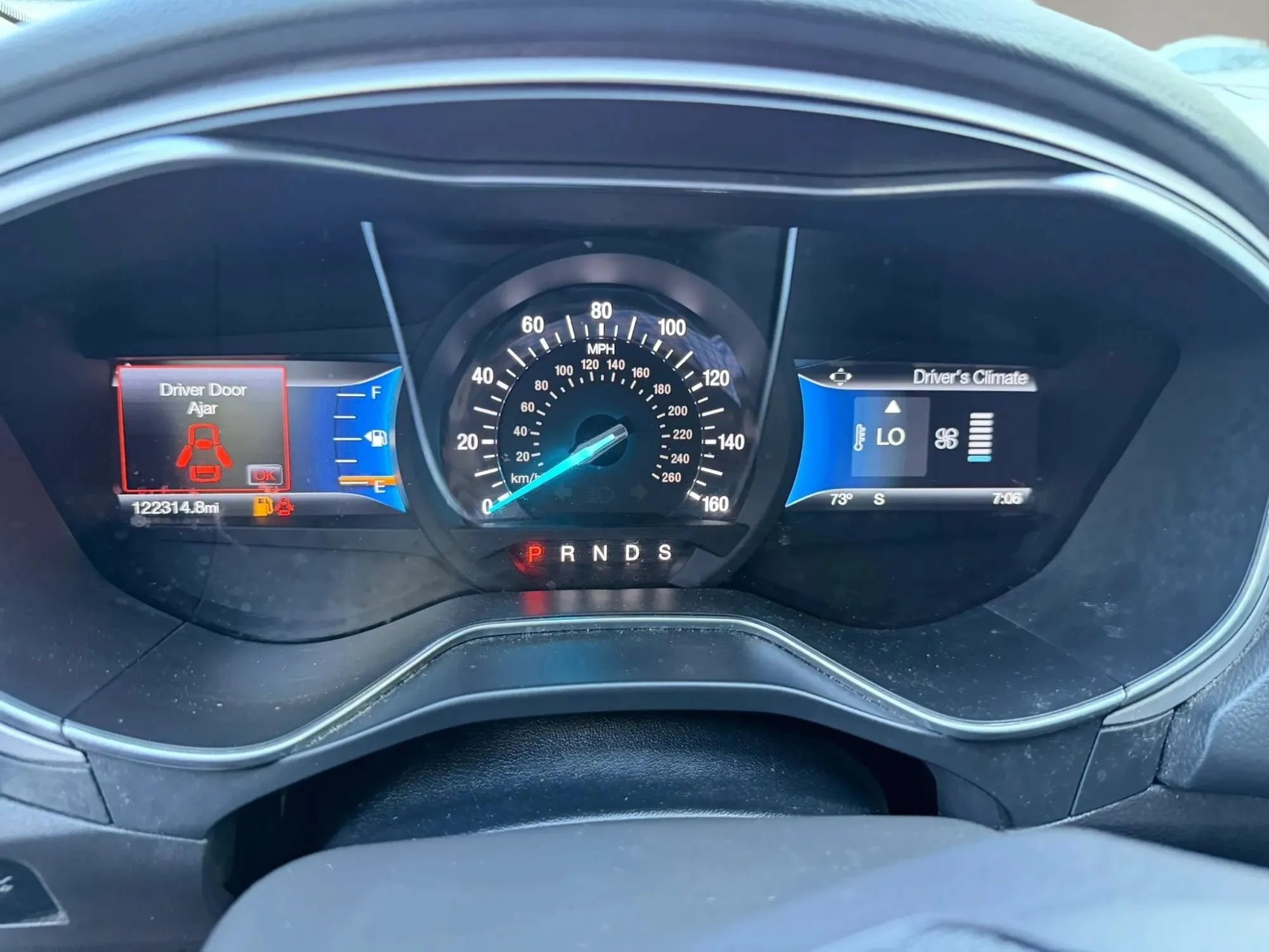 Used 2016 Ford Fusion SE FWD image 13