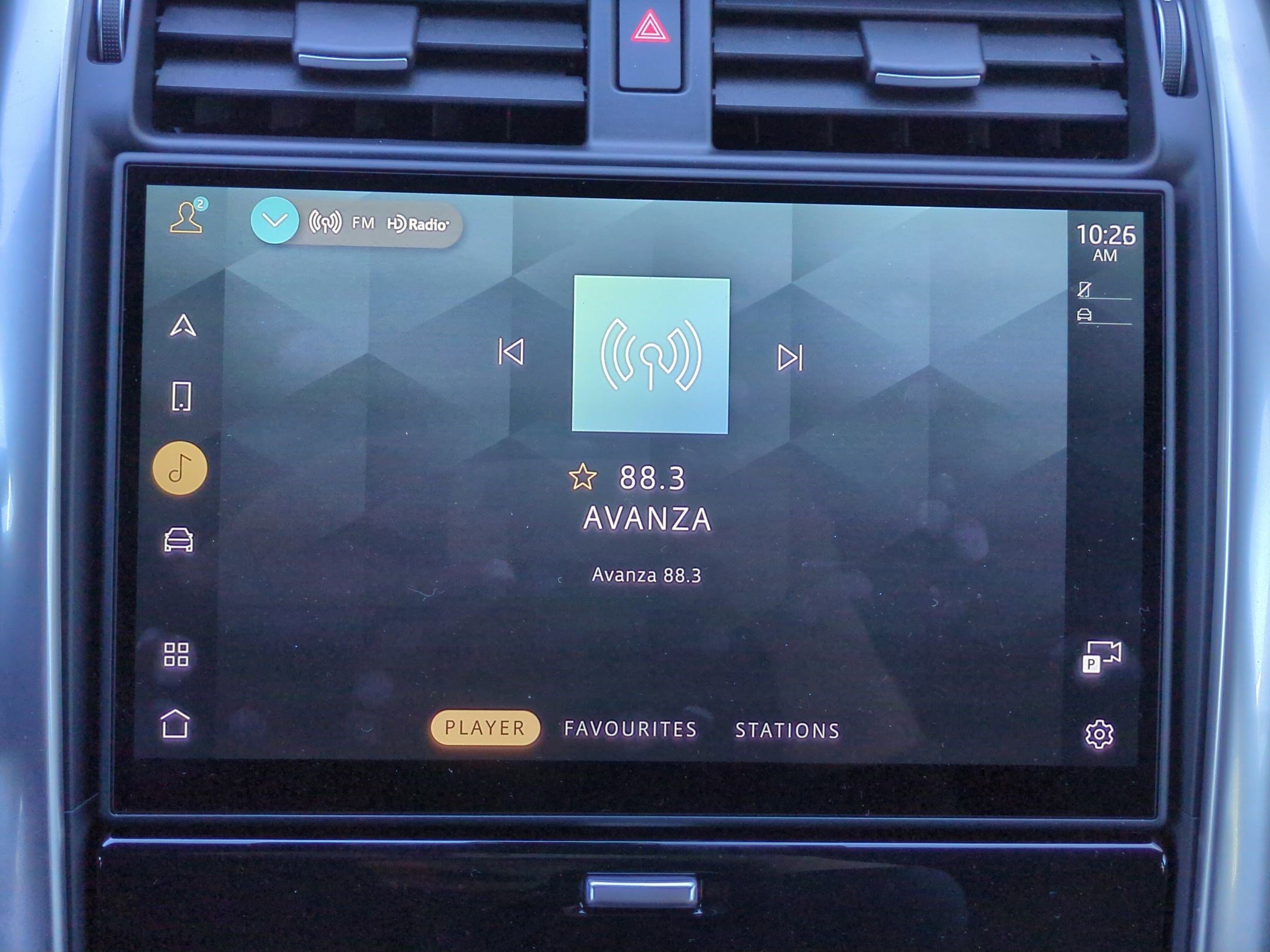 Used 2025 Land Rover Discovery S image 19