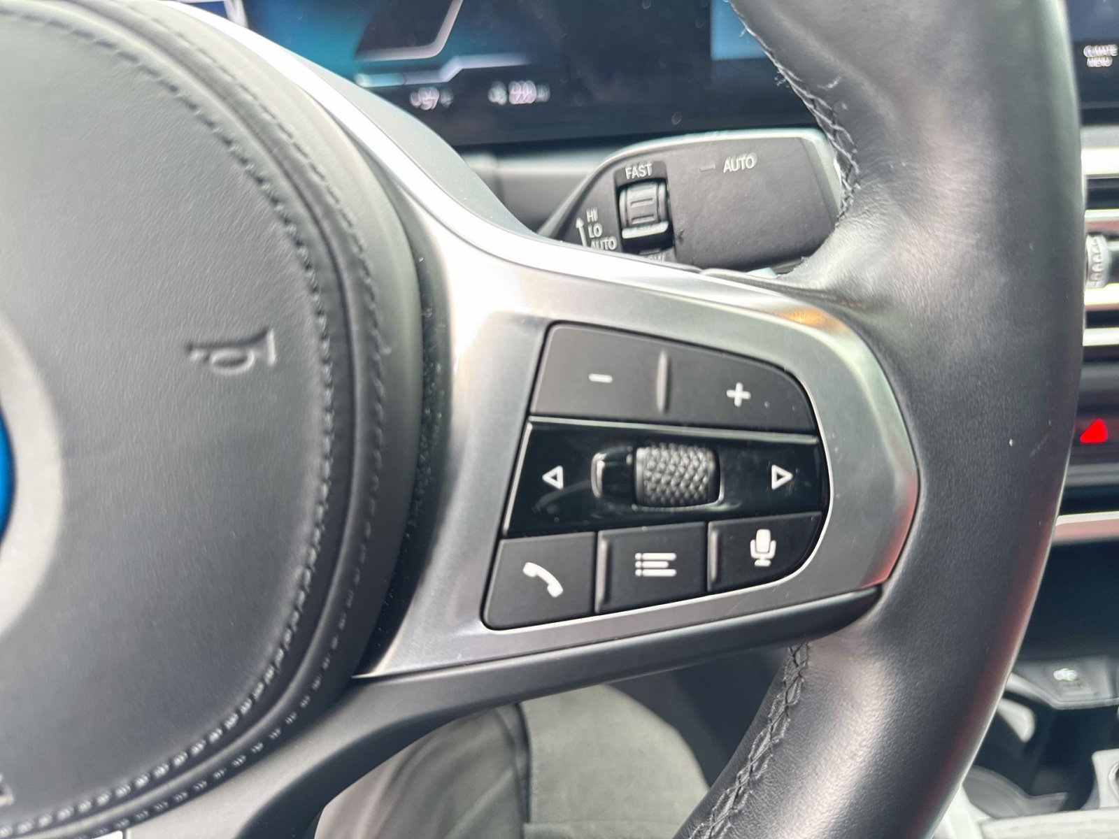 Used 2023 BMW i4 eDrive40 w/ M Sport Package image 17