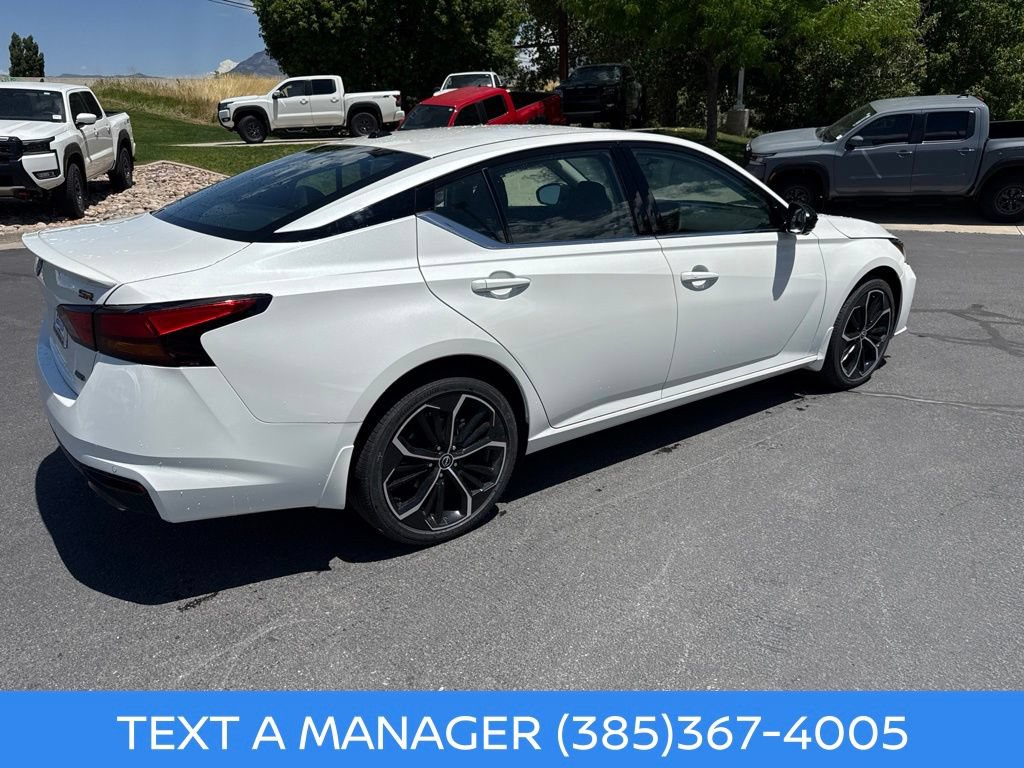 New 2026 Nissan Altima 2.5 SR w/ SR Premium Package AWD/4WD image 3
