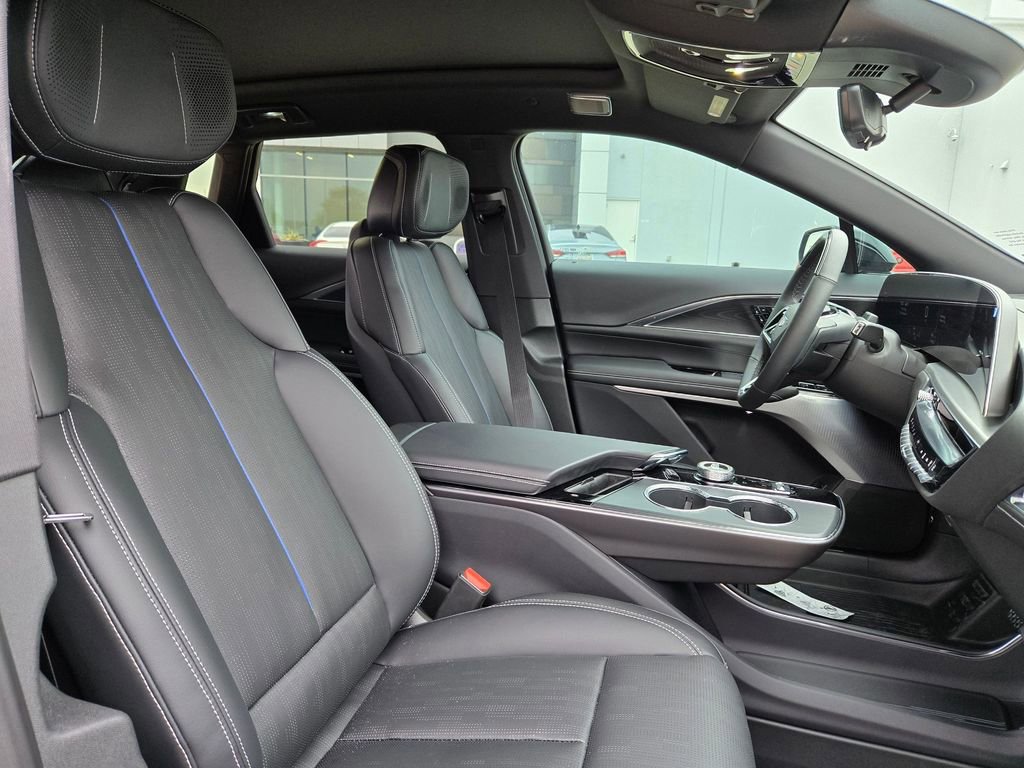 New 2026 Cadillac Lyriq Premium Luxury w/ LPO, Floor Liner Package image 29