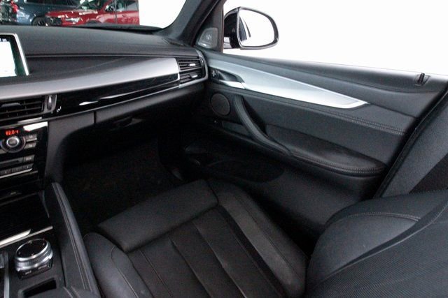 Used 2019 BMW X6 xDrive50i w/ M Sport Package image 8