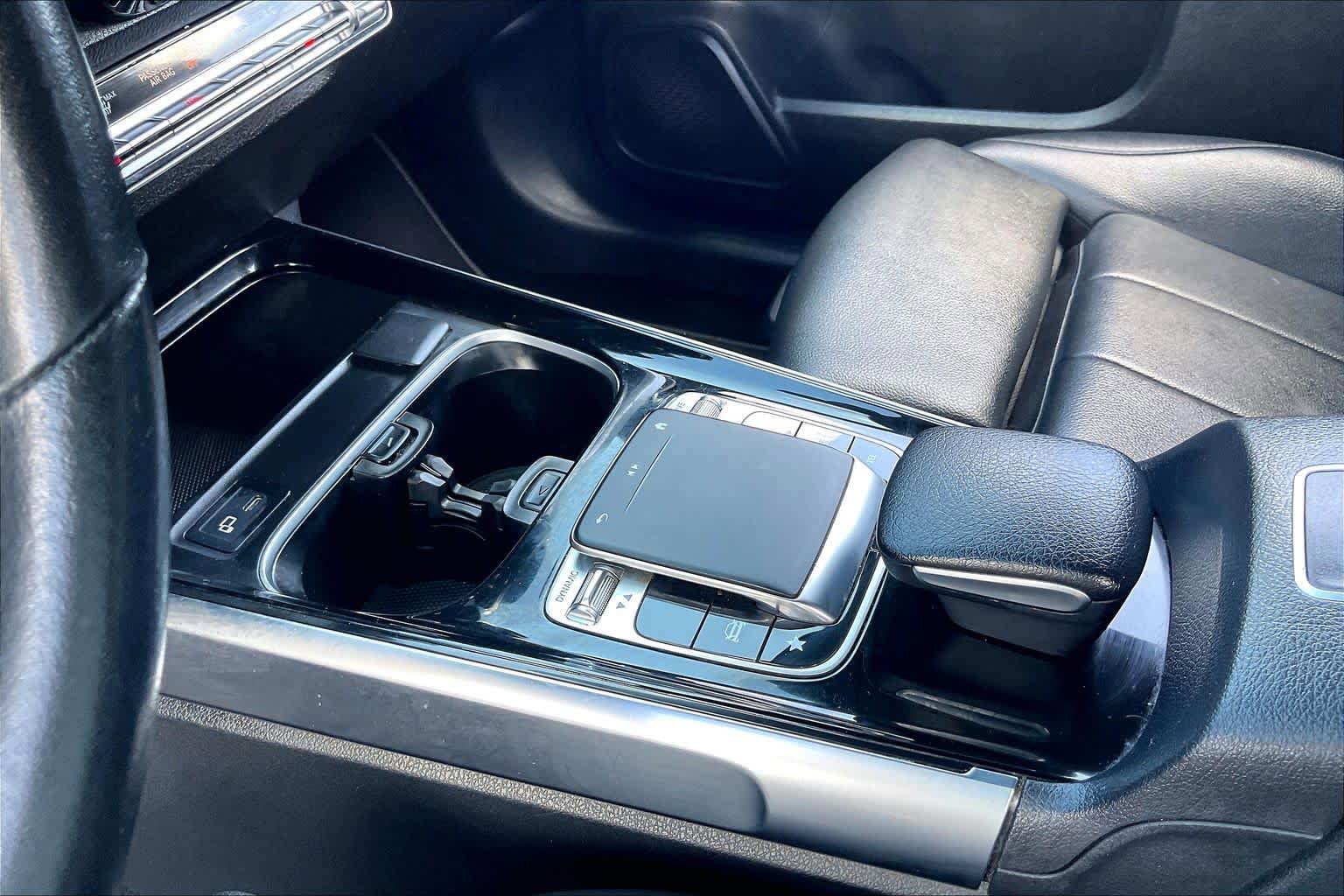 Used 2020 Mercedes-Benz GLB 250 4MATIC image 17