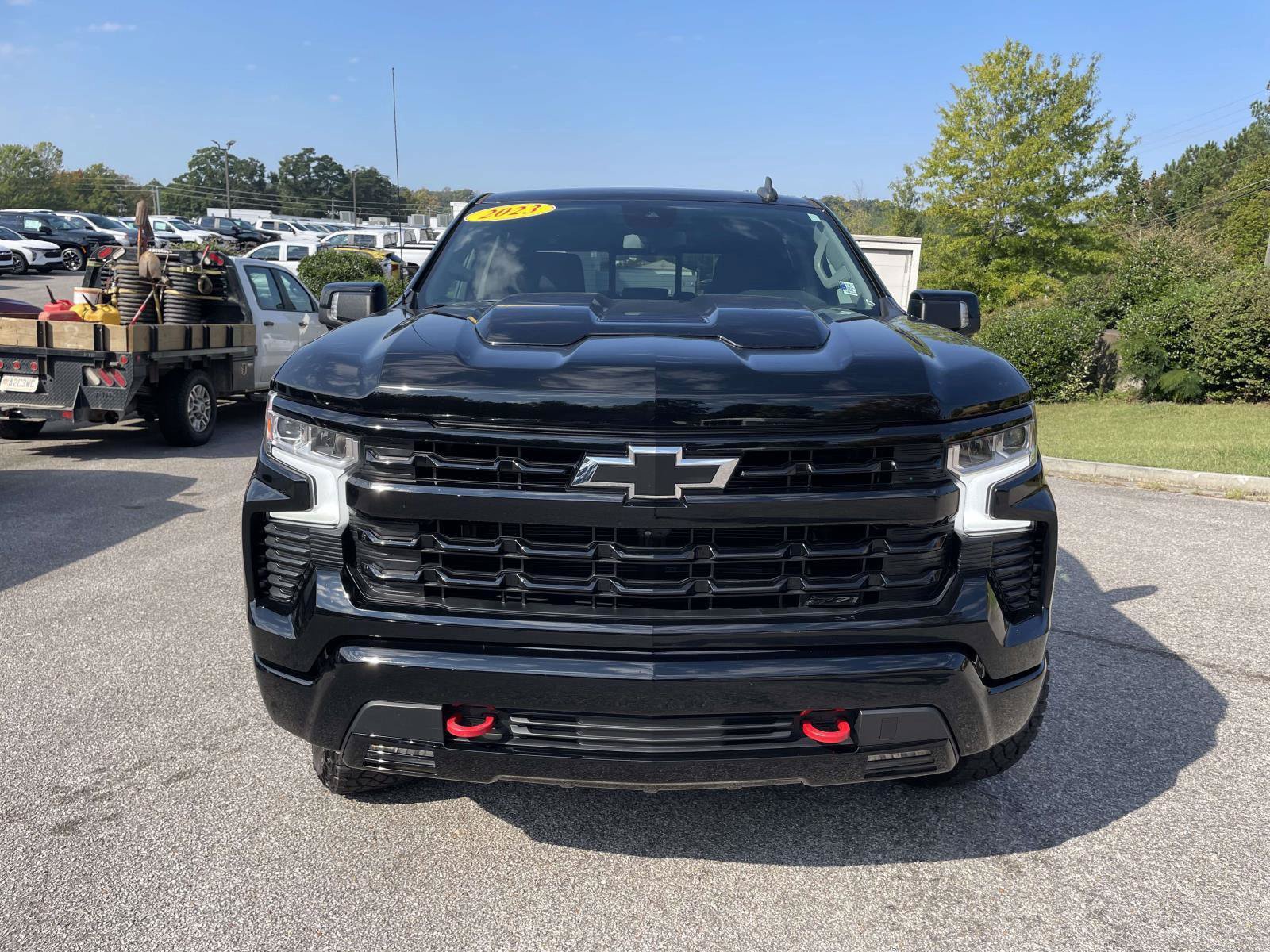 Used 2023 Chevrolet Silverado 1500 LT Trail Boss w/ LT Trail Boss Premium Package AWD/4WD image 8