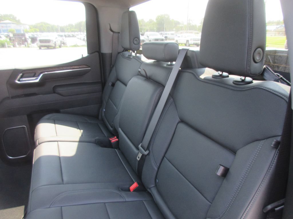 New 2026 GMC Sierra 1500 SLT w/ SLT Premium Package AWD/4WD image 12