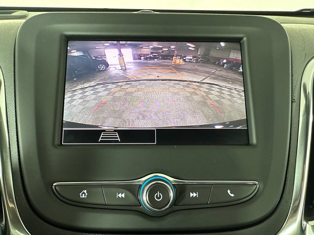 Used 2023 Chevrolet Equinox LT w/ Driver Convenience Package FWD image 17