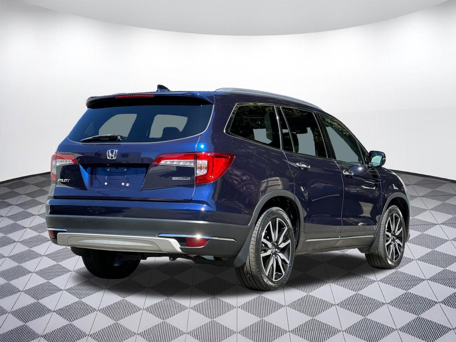 Used 2021 Honda Pilot Touring image 9