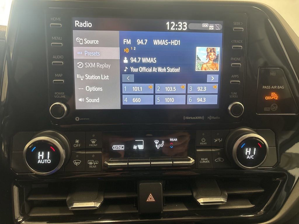 Used 2021 Toyota Highlander LE image 28