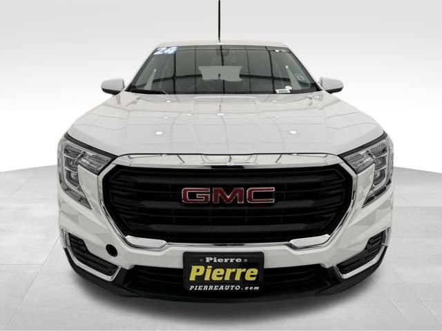 Used 2024 GMC Terrain SLE image 7