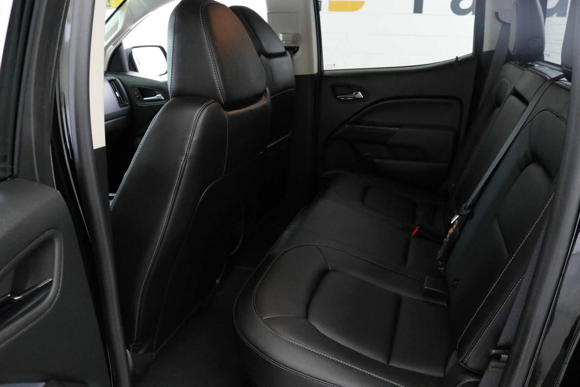 Used 2022 Chevrolet Colorado Z71 w/ Safety Package image 25