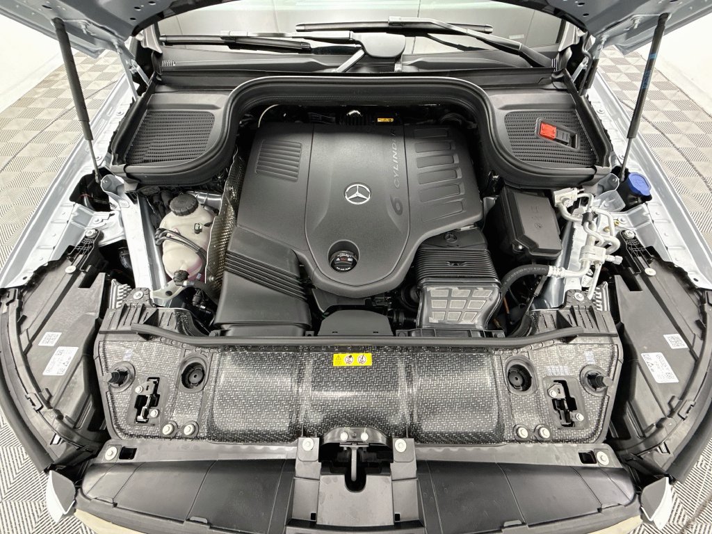 Certified 2026 Mercedes-Benz GLS 450 4MATIC image 29