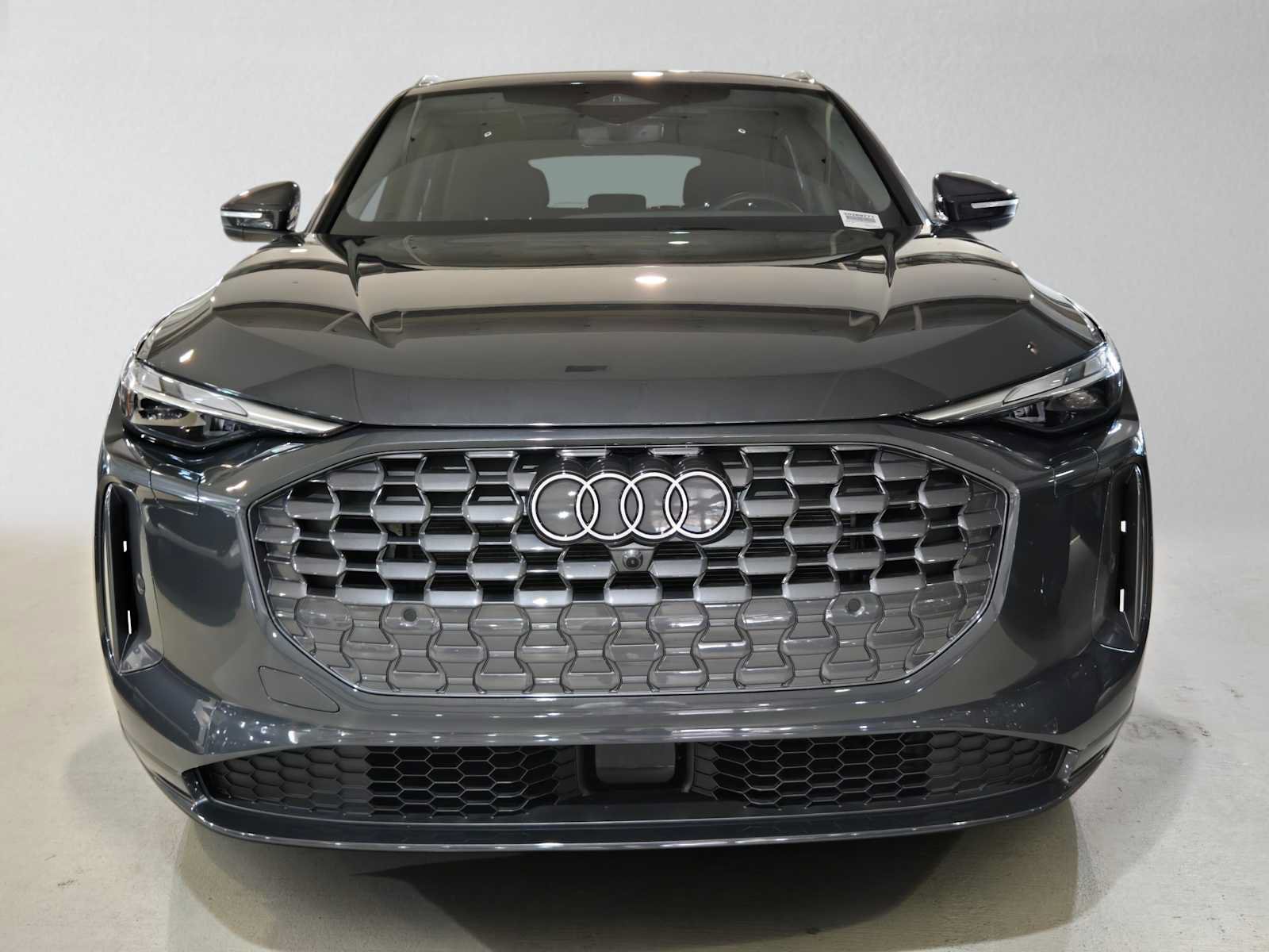 Used 2025 Audi Q5 Premium AWD/4WD image 7