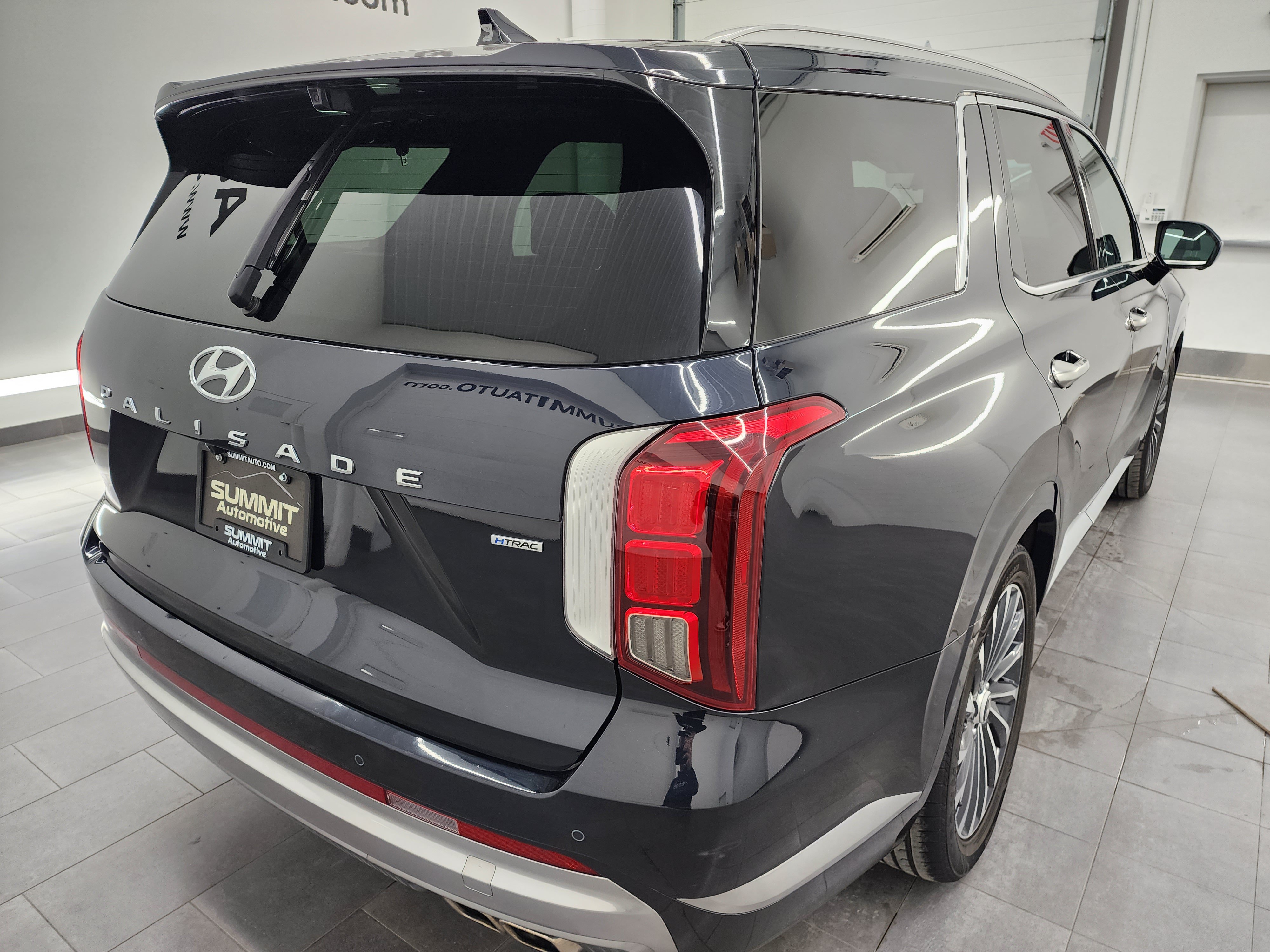 Used 2024 Hyundai Palisade Calligraphy AWD/4WD image 5