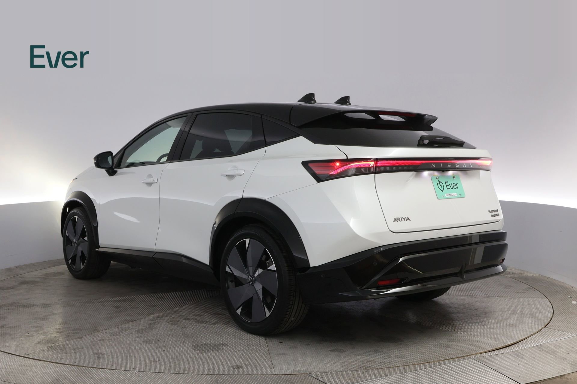 Used 2023 Nissan Ariya image 17