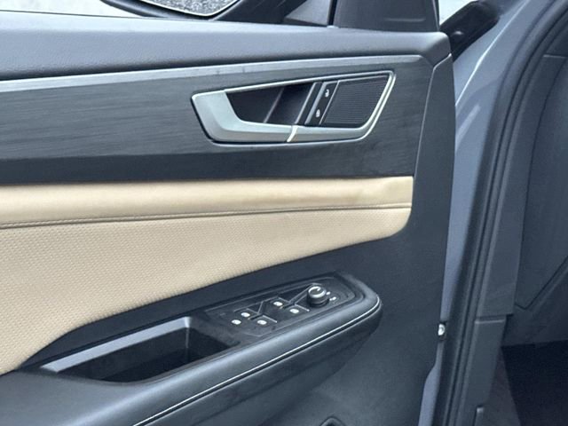 Used 2024 Volkswagen Atlas Cross Sport SE w/ Panoramic Sunroof Package AWD/4WD image 16