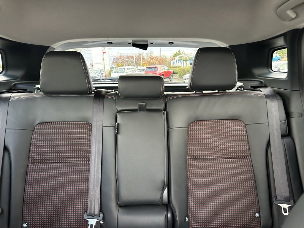 New 2025 Nissan Kicks SR w/ Illumination Package image 19