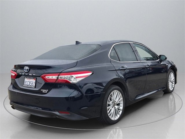 Used 2020 Toyota Camry XLE image 8