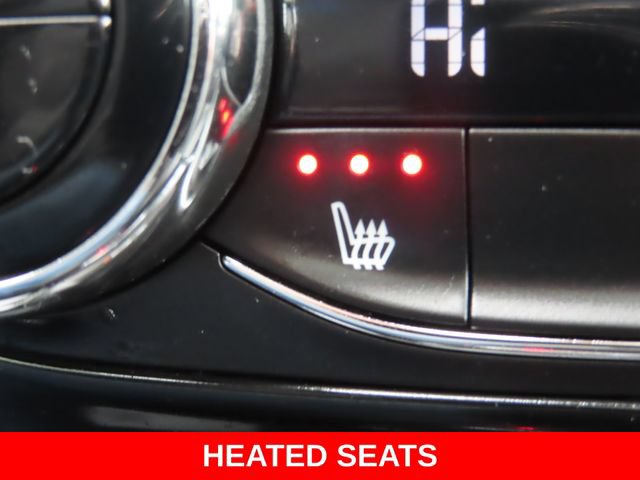 Used 2024 Chevrolet Trax RS w/ Sunroof Package FWD image 6