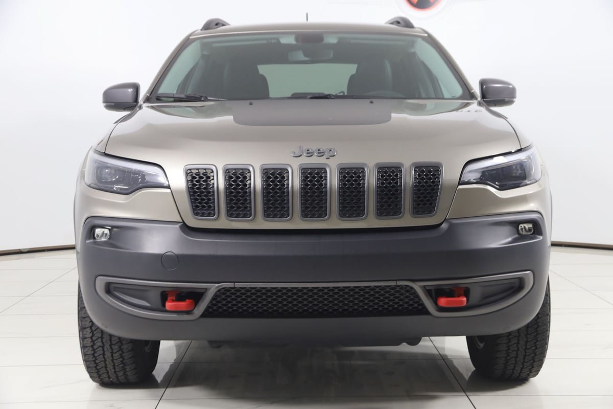 Used 2020 Jeep Cherokee Trailhawk w/ Cold Weather Group AWD/4WD image 49