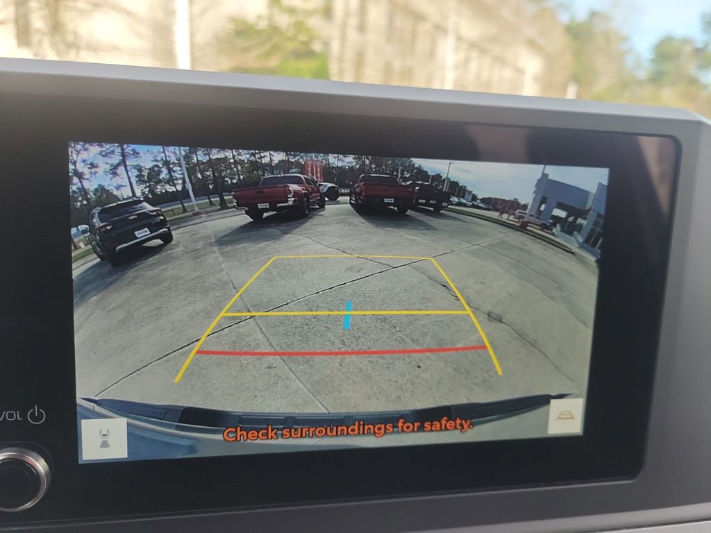 Certified 2025 Toyota Tacoma SR5 image 18