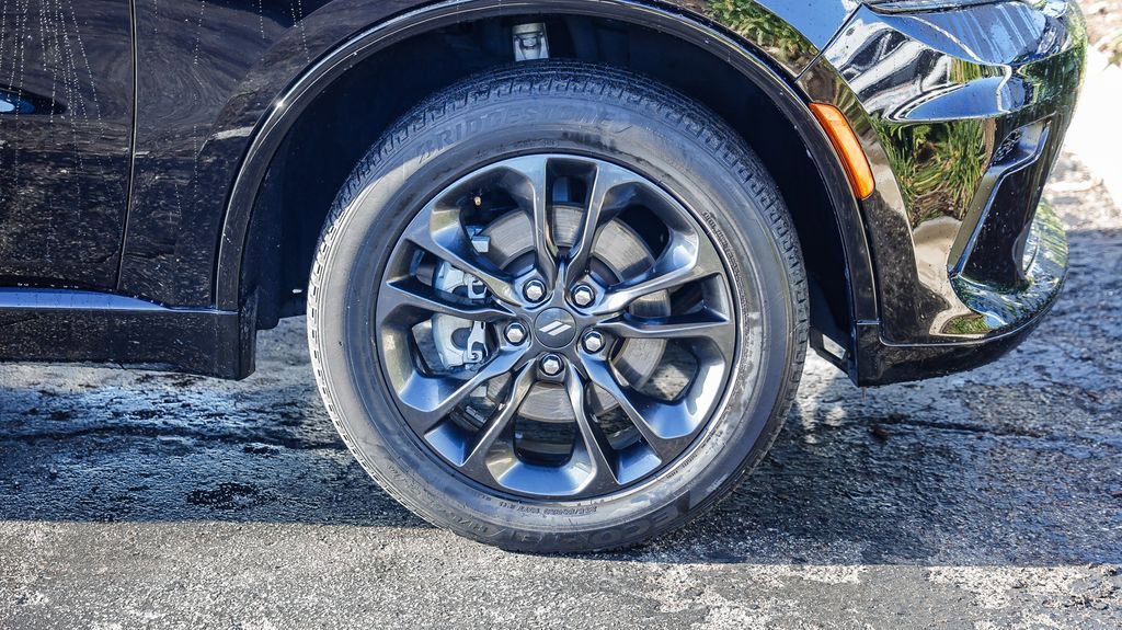 Certified 2024 Dodge Durango SXT w/ SXT Blacktop Group image 11