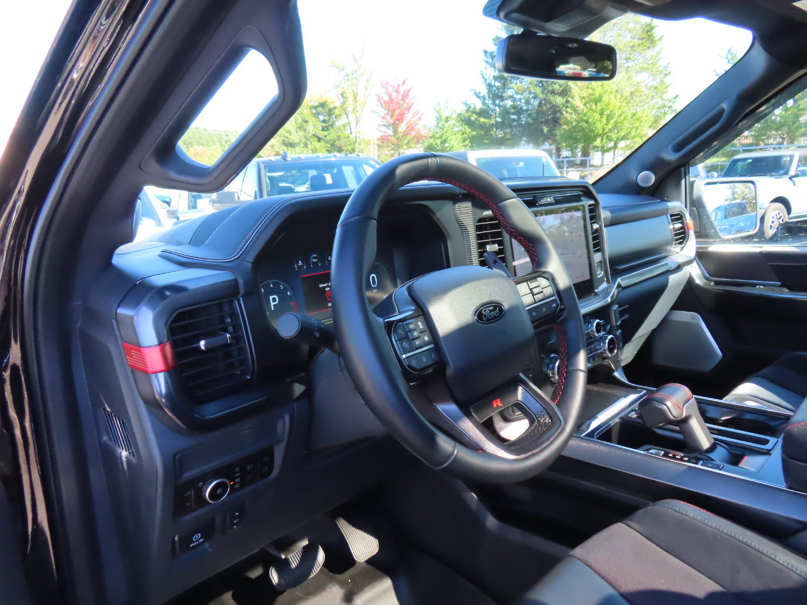 Certified 2025 Ford F150 Raptor w/ Equipment Group 803A Raptor R AWD/4WD image 22