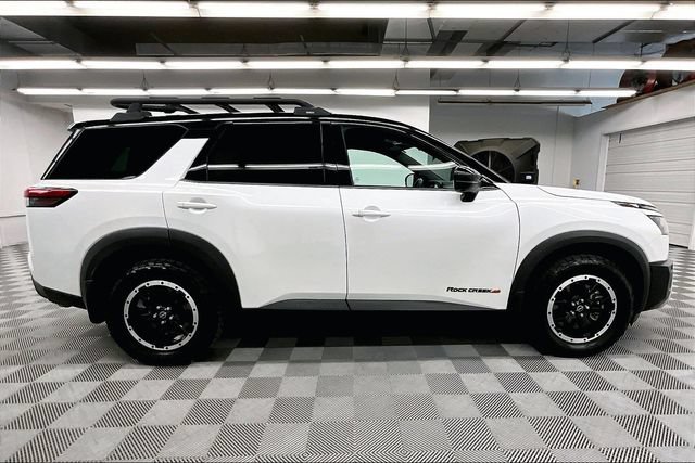 Used 2025 Nissan Pathfinder Rock Creek AWD/4WD image 14