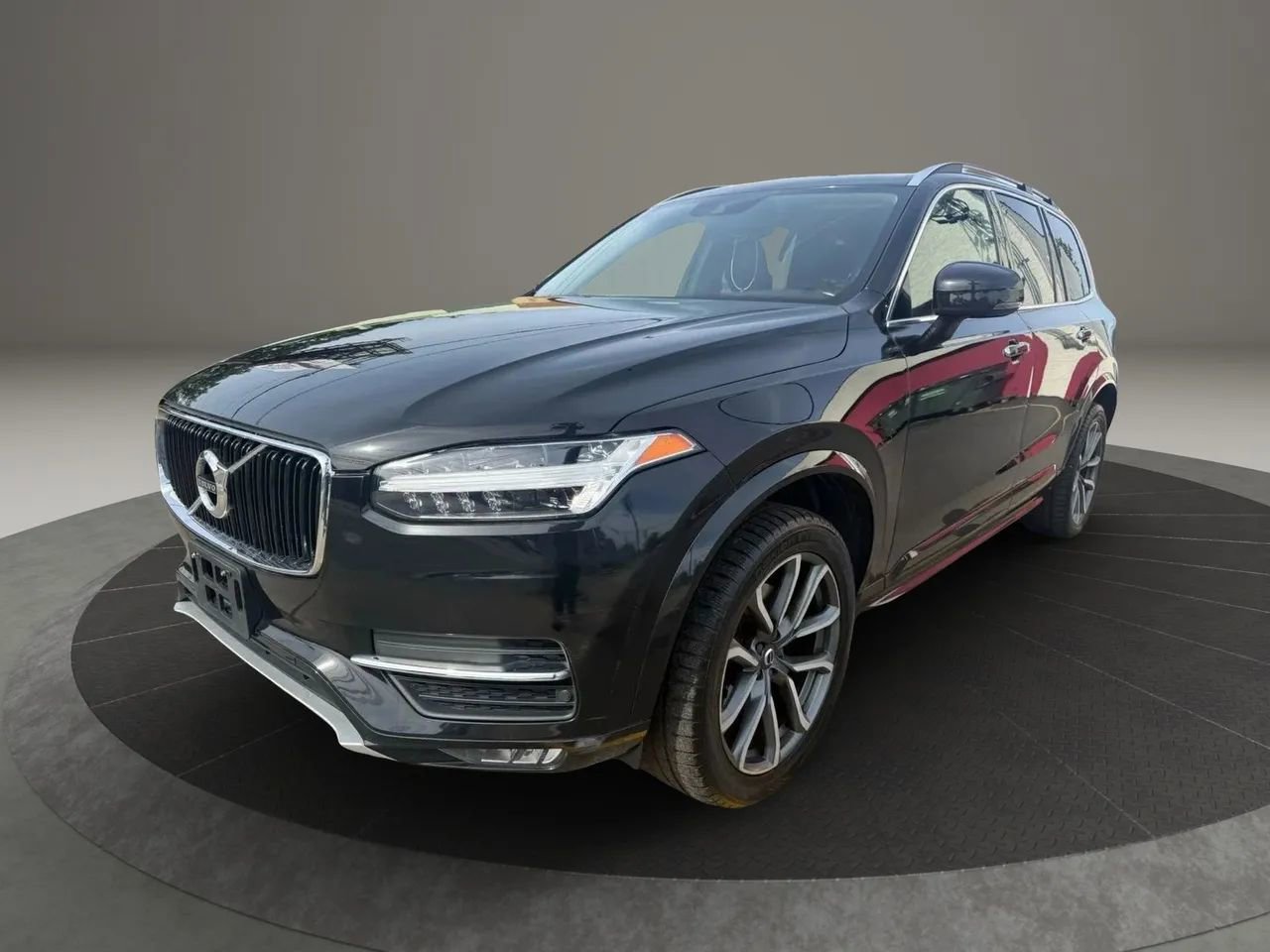 Used 2019 Volvo XC90 T6 Momentum w/ Protection Package Premier