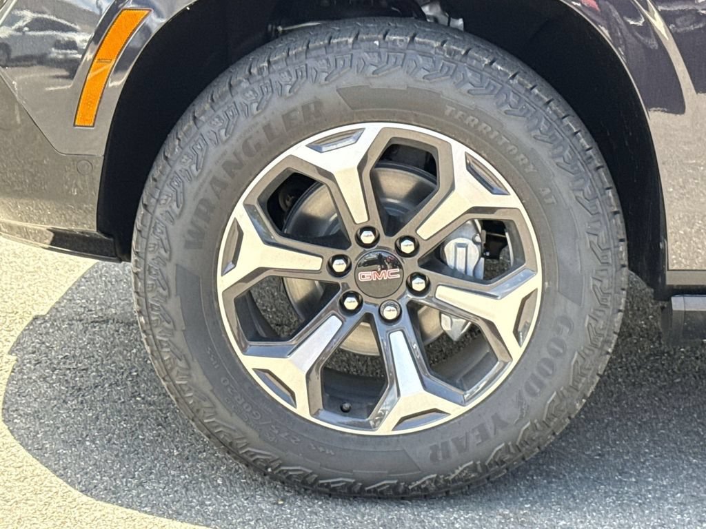 New 2026 GMC Yukon XL AT4 Ultimate AWD/4WD image 12