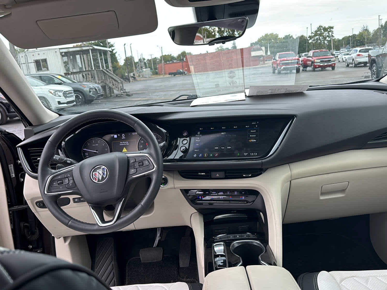 Used 2022 Buick Envision Avenir w/ Technology Package II FWD image 11