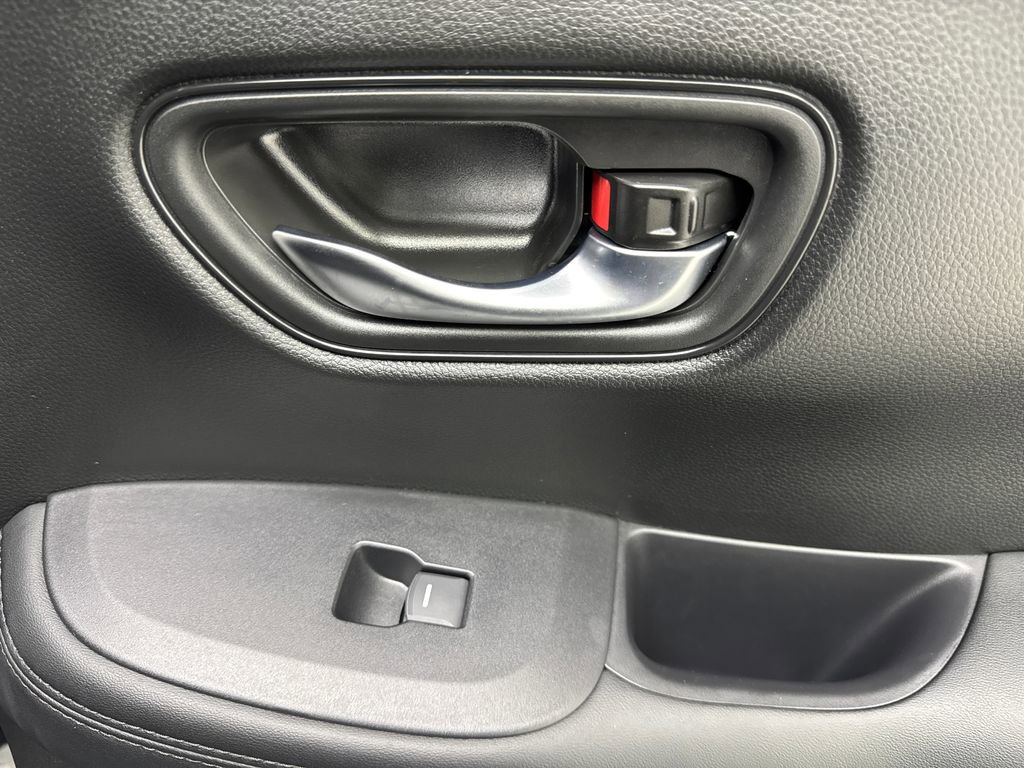 Used 2025 Honda HR-V LX image 42