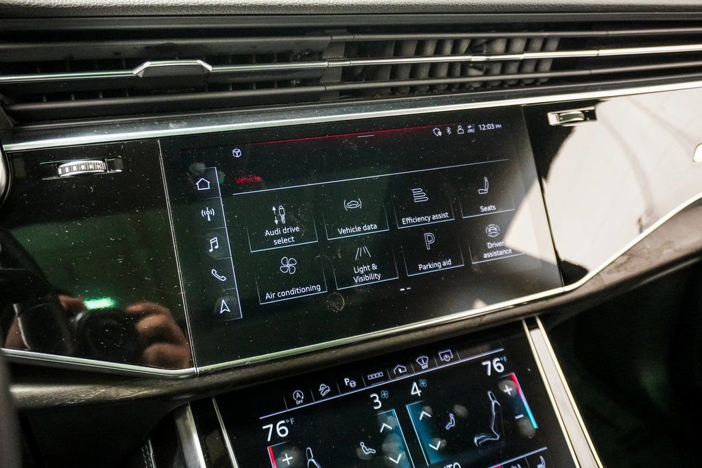 Used 2023 Audi Q8 Prestige w/ Prestige Package image 24