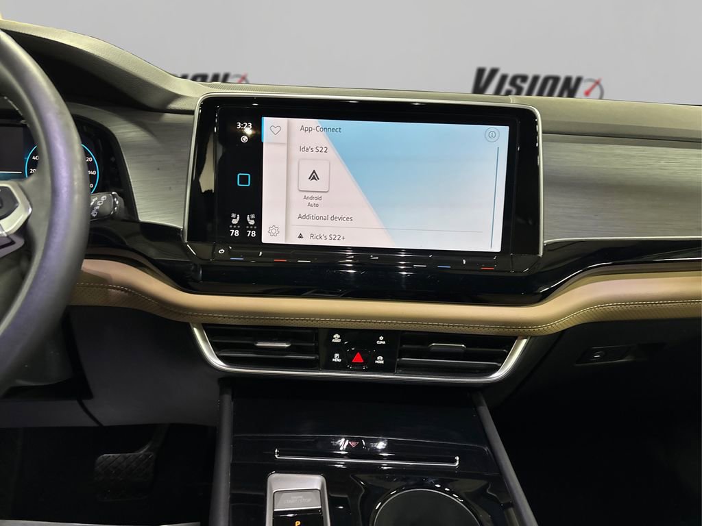 Used 2024 Volkswagen Atlas Cross Sport SE w/ Panoramic Sunroof Package image 18