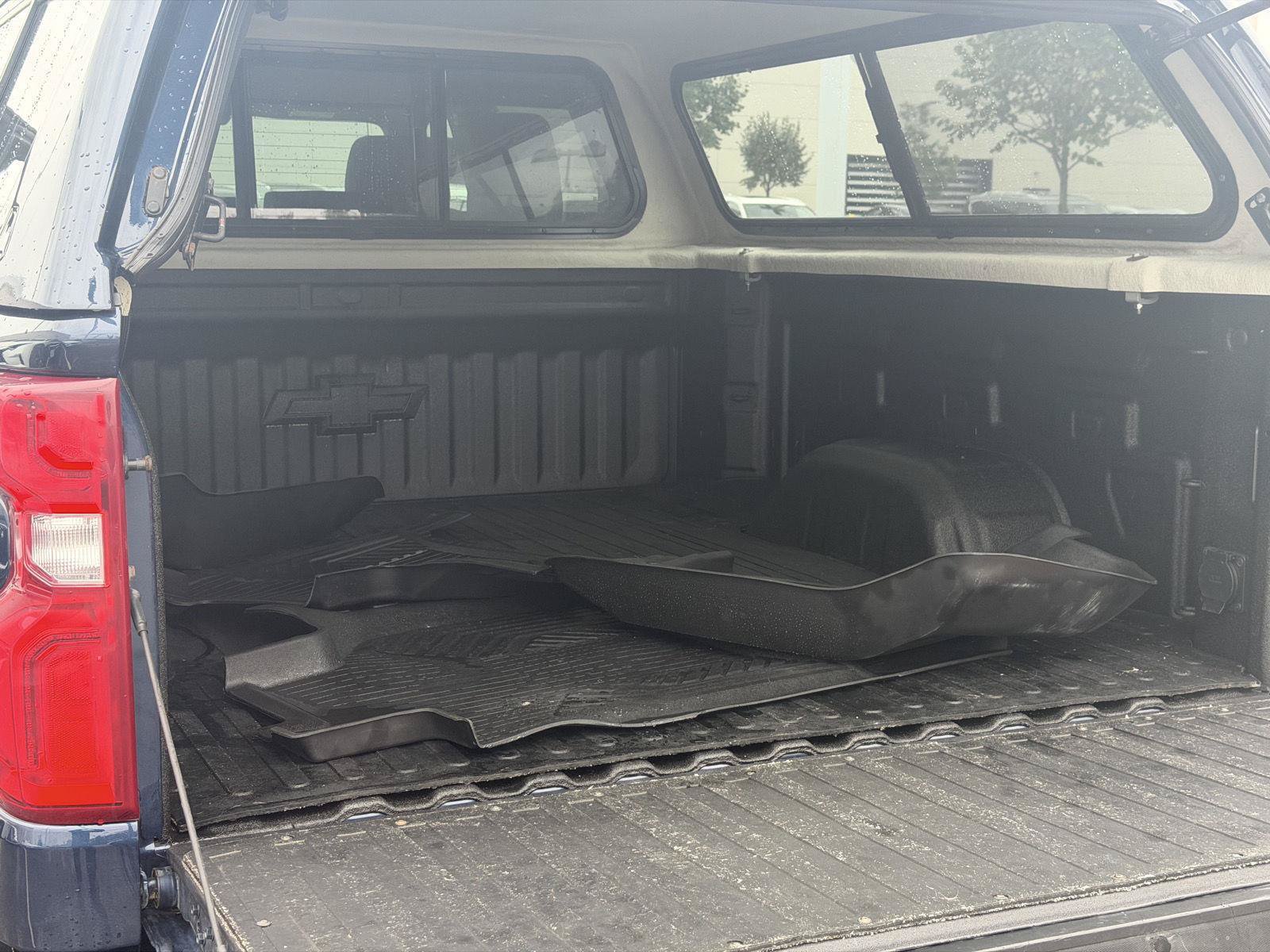 Used 2022 Chevrolet Silverado 1500 LTZ AWD/4WD image 34