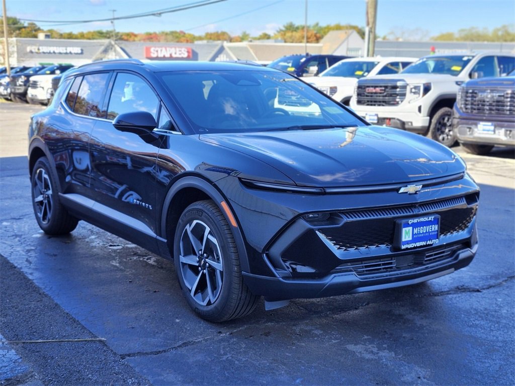 New 2026 Chevrolet Equinox EV LT image 7
