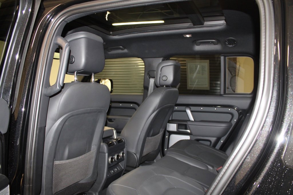 Certified 2024 Land Rover Defender 130 V8 image 37