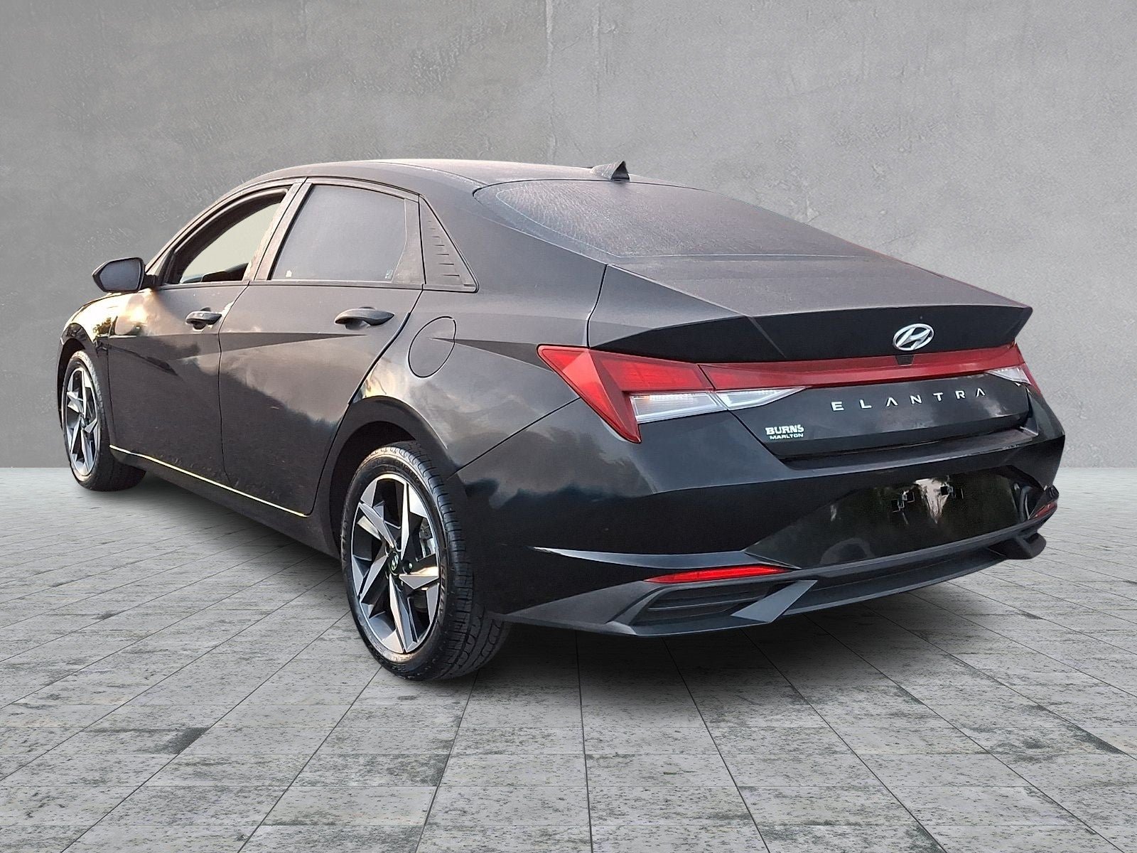 Used 2023 Hyundai Elantra SEL w/ Convenience Package FWD image 6