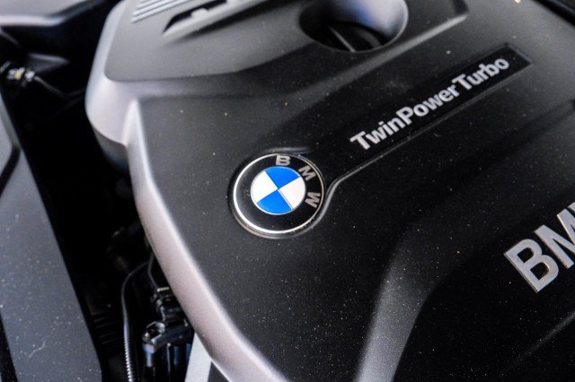 Used 2017 BMW 330i xDrive Sedan AWD/4WD image 72