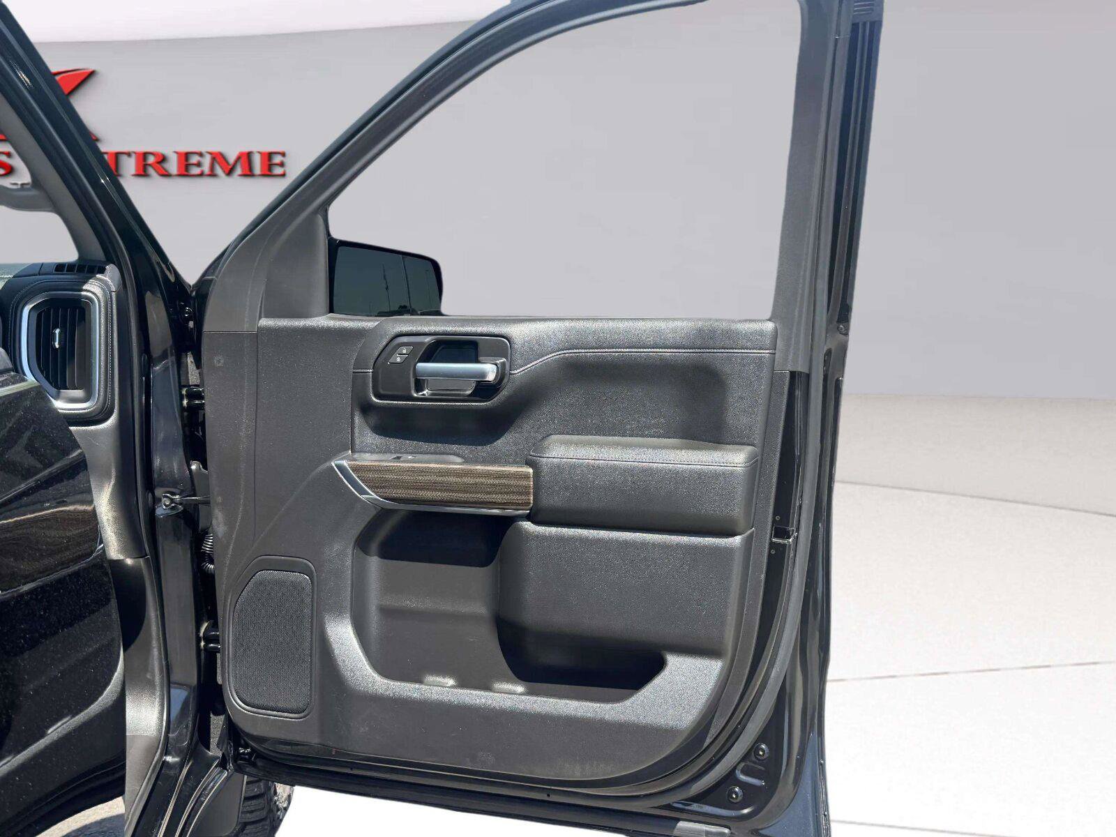 Used 2021 Chevrolet Silverado 1500 LT RWD image 53