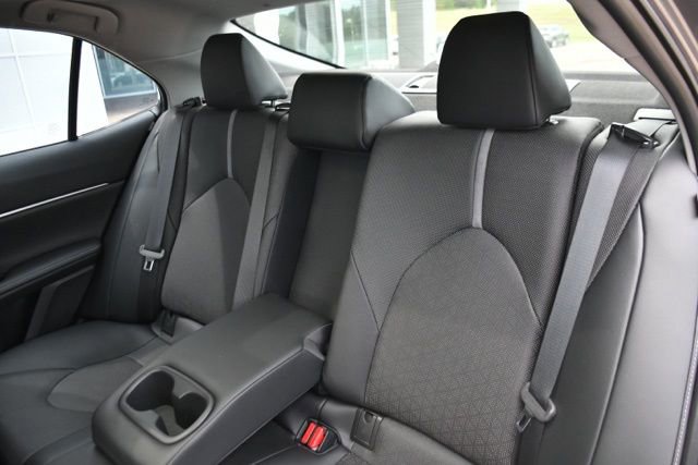 Used 2022 Toyota Camry XSE w/ Navigation Package FWD image 13