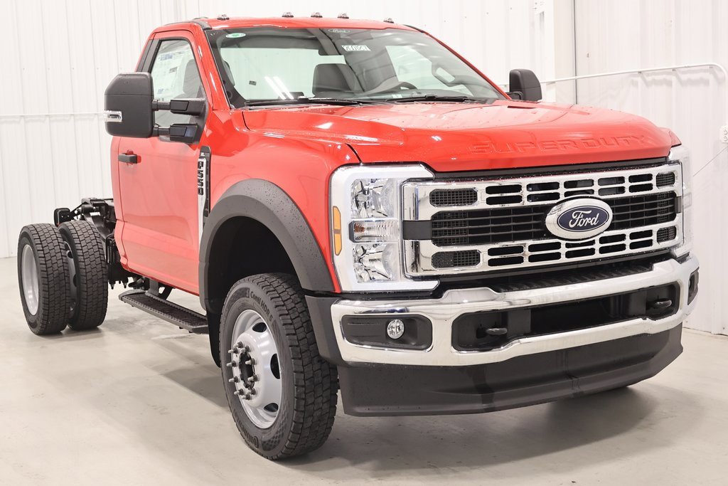 New 2026 Ford F550 4x4 Regular Cab Super Duty image 2